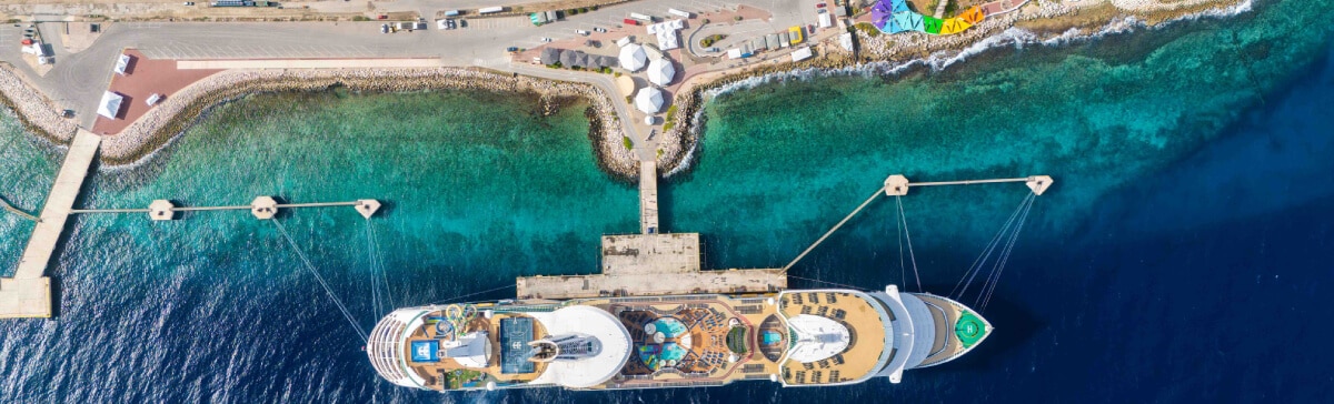 Aerial image of cruise ship in Curaçao